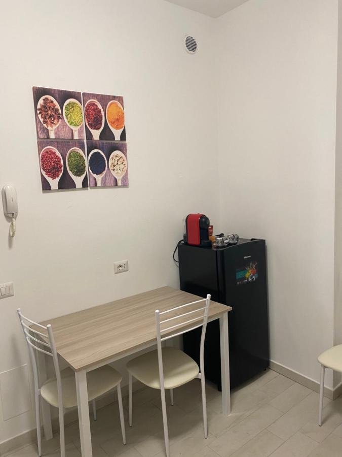Apartmán Senza Pensieri Via 4 Novembre/Via Diaz Crema Exteriér fotografie