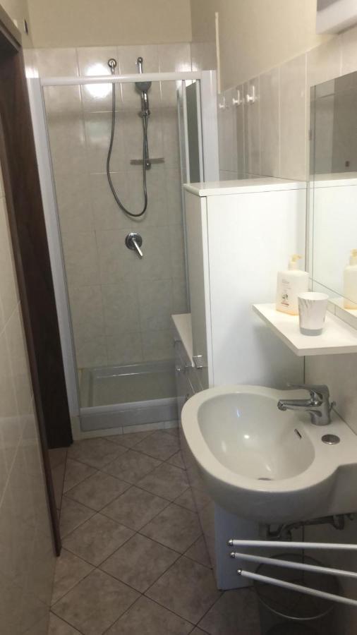 Apartmán Senza Pensieri Via 4 Novembre/Via Diaz Crema Exteriér fotografie